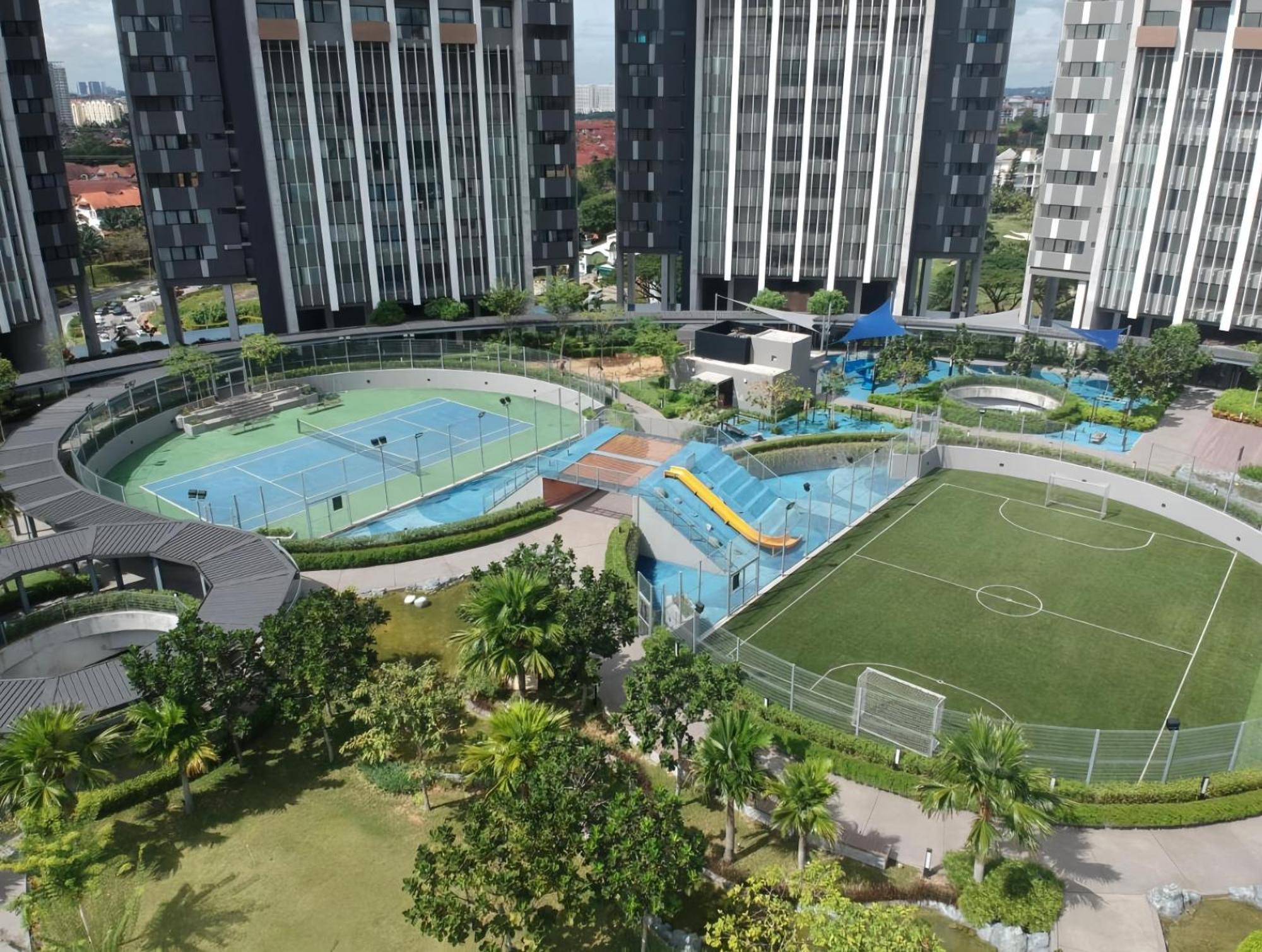 Lumi Tropicana Of Apartment